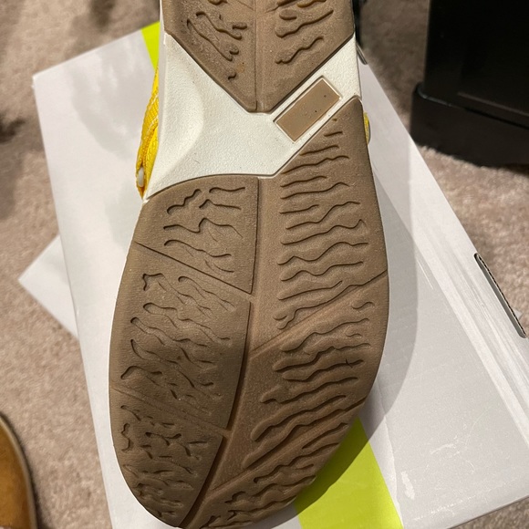 New Eddie Bauer slides. - Picture 6 of 7